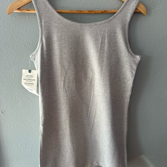 Duluth No Yank wireless built in bra tank. Womens small. - Picture 2 of 6